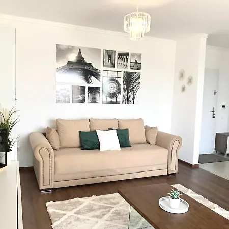 Stylish Retreat With A View In Coresi-qualis Brasov